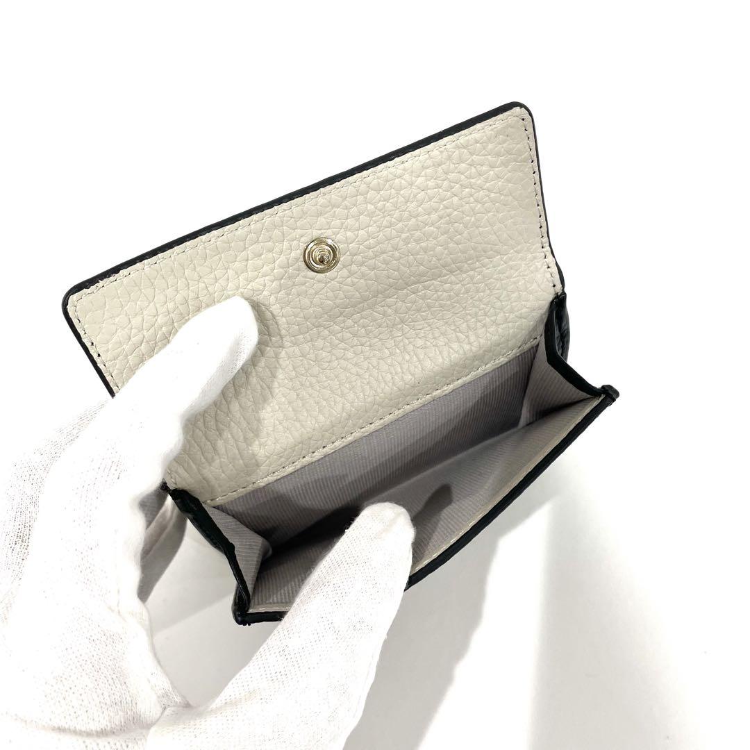 FURLA 三つ折り財布 黒 レザー ダフネ ターンロゴ フルラ シボ