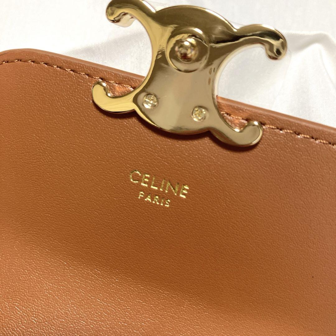 【新品未使用】CELINE セリーヌ　ブラウンレザー　三つ折り財布　トリオンフ