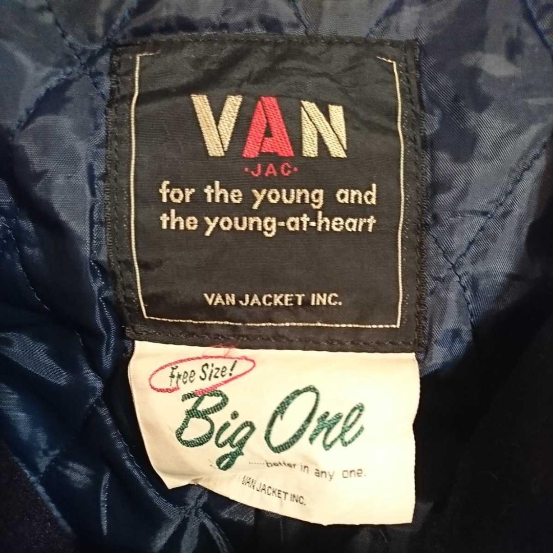 ★ VAN-JAC-