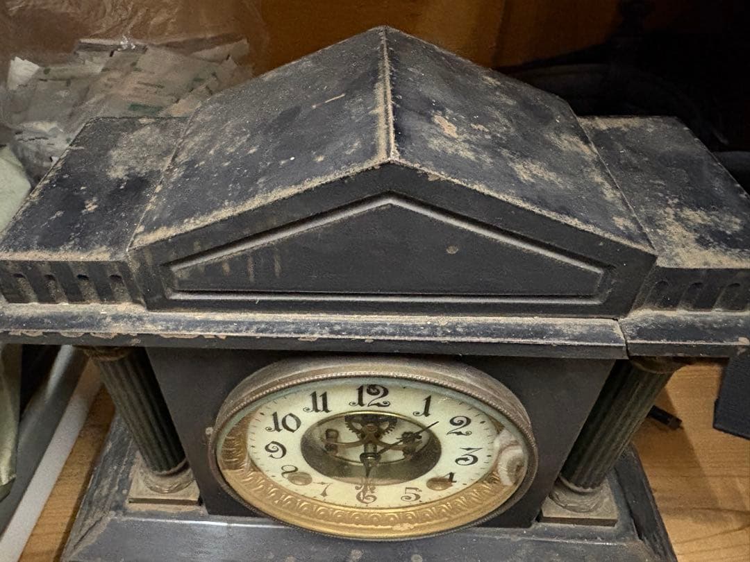 アンティーク置時計目立った傷や汚れなし