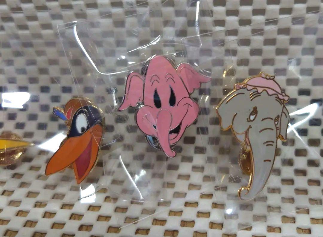 ディズニーランド　ピンバッチ　まとめ売り　15個 ディズニーリゾート ディズニーランド ピンバッジ まとめて15個