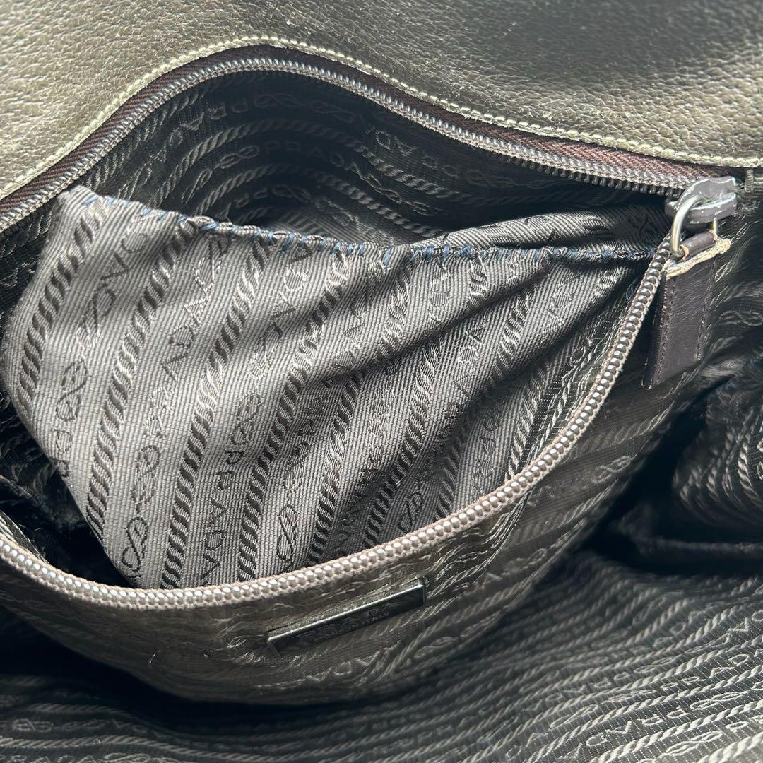 プラダ PRADA トートバッグ 三角ロゴ スクエア レザー グレージュ メンズ
