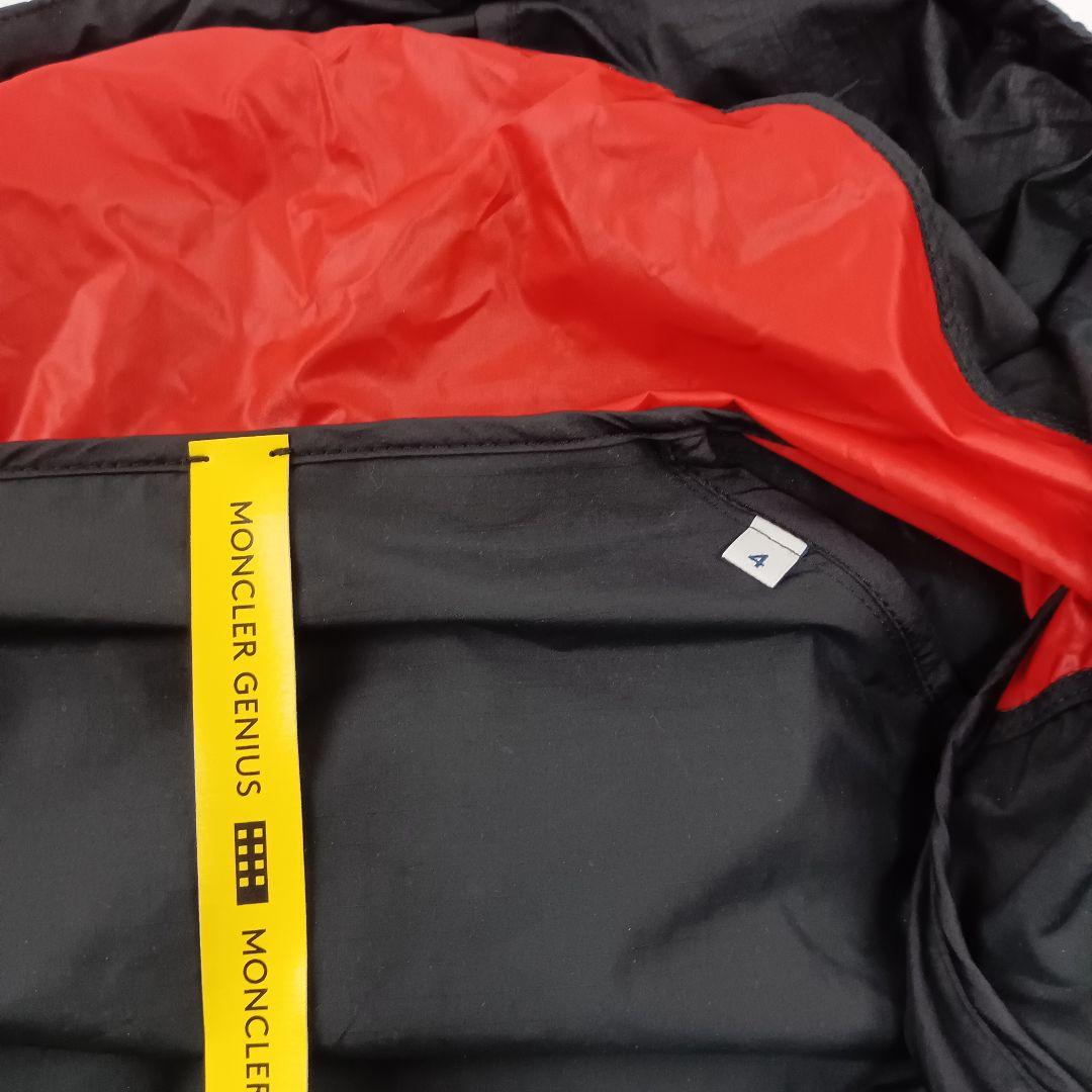 新品タグ付き　MONCLER フード付きナイロンジャケット　サイズ4