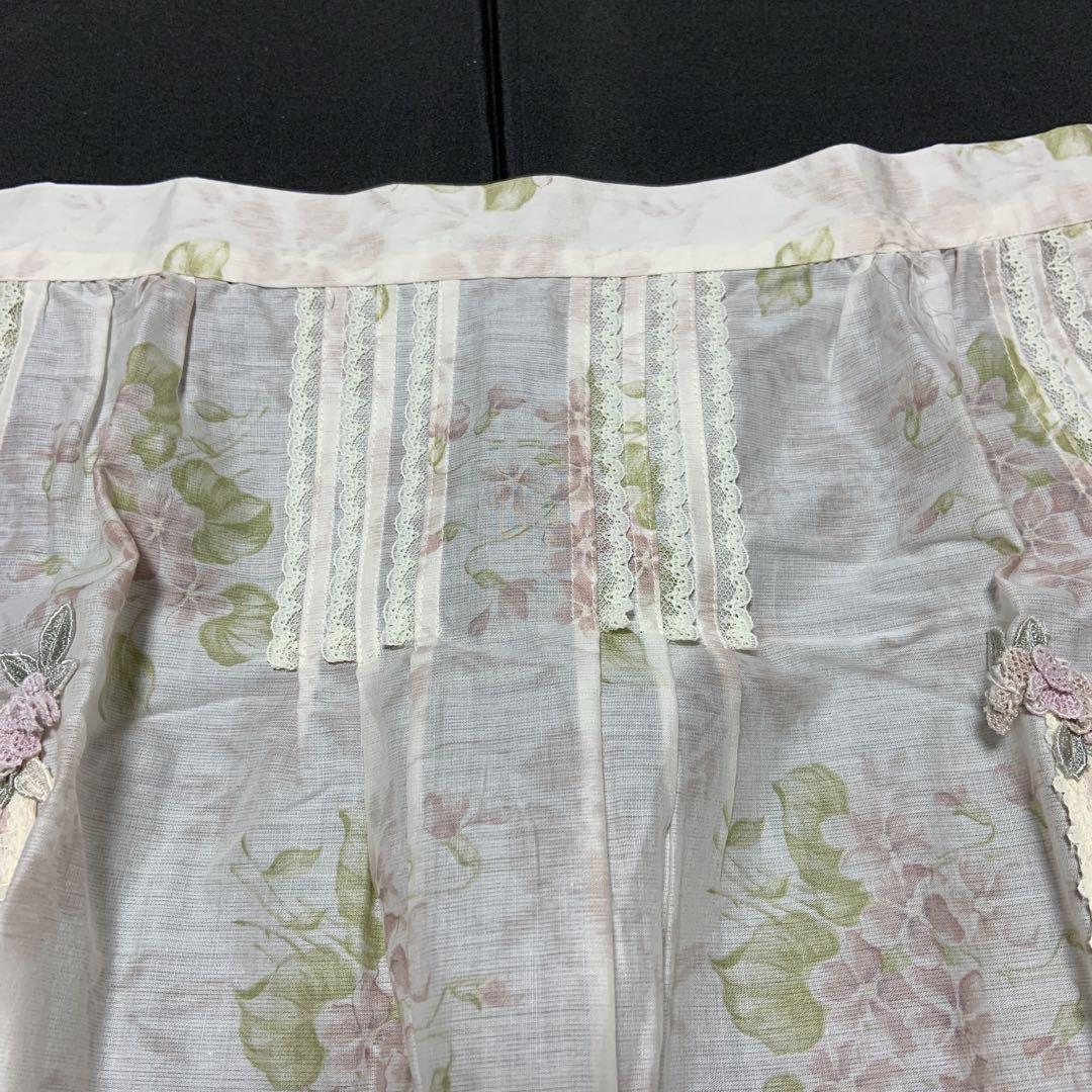 アキアカネ 花柄 レース 豪華エプロン 未使用品