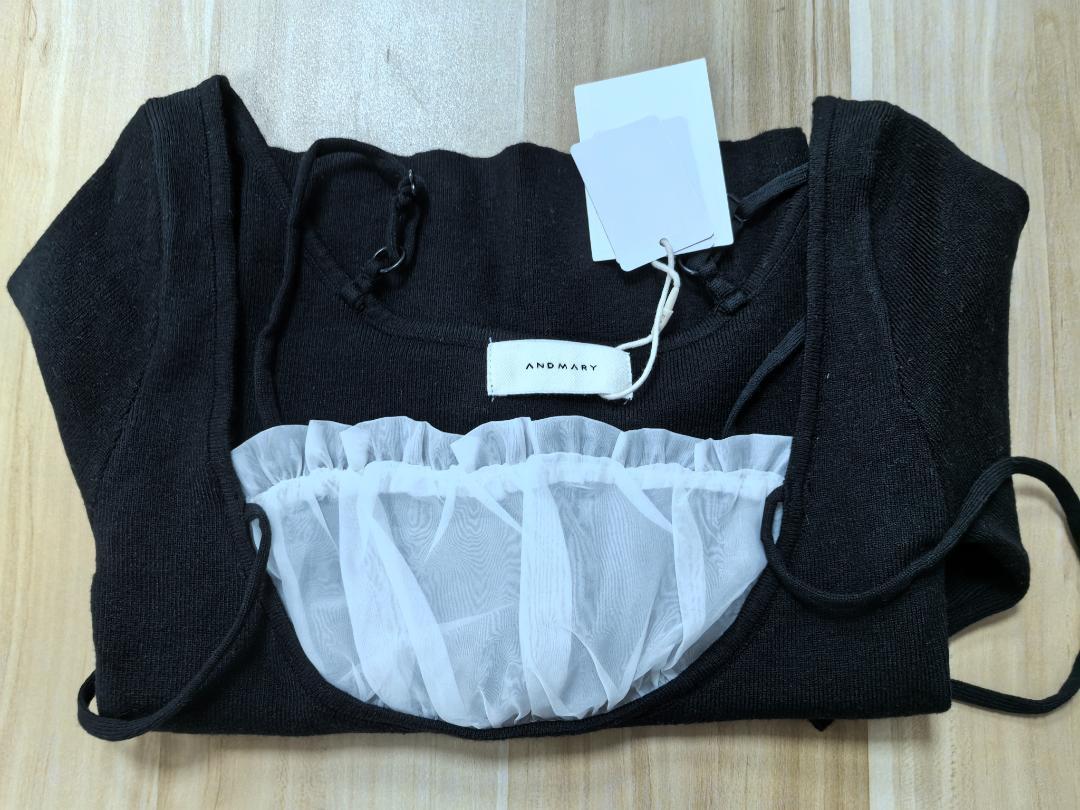 トップス andmary Mew frill tops black