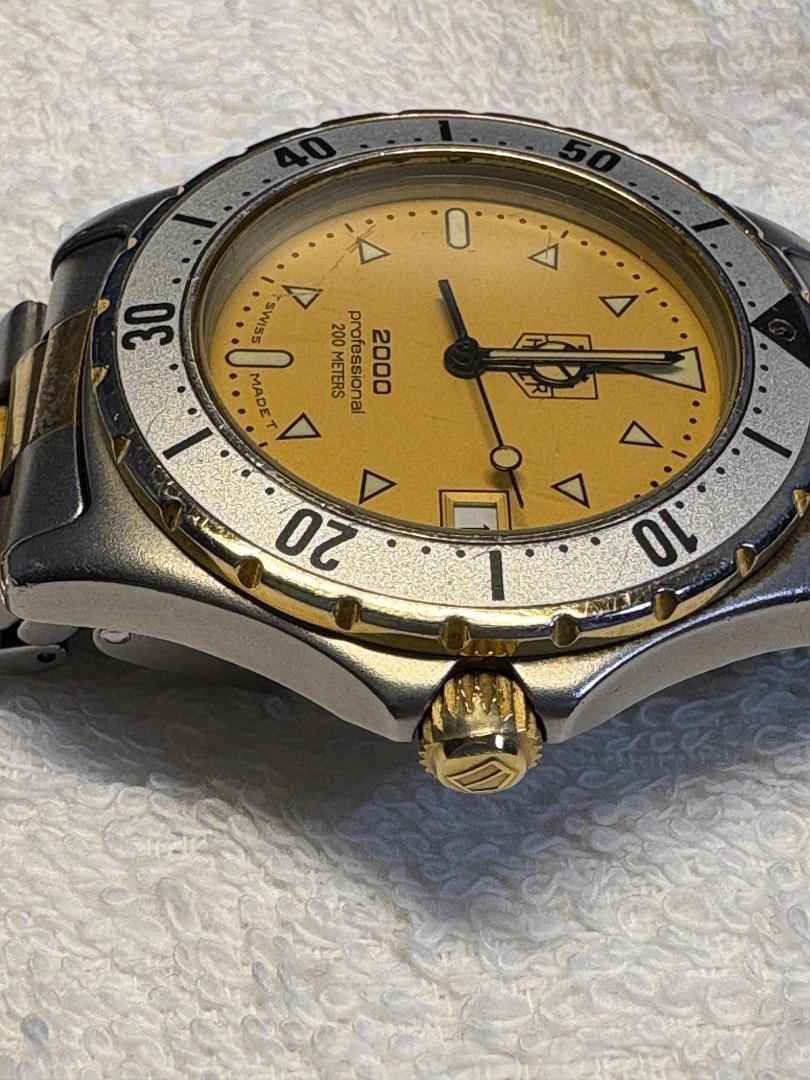 TAG Heuer プロフェッショナル2000シリーズ 974.006
