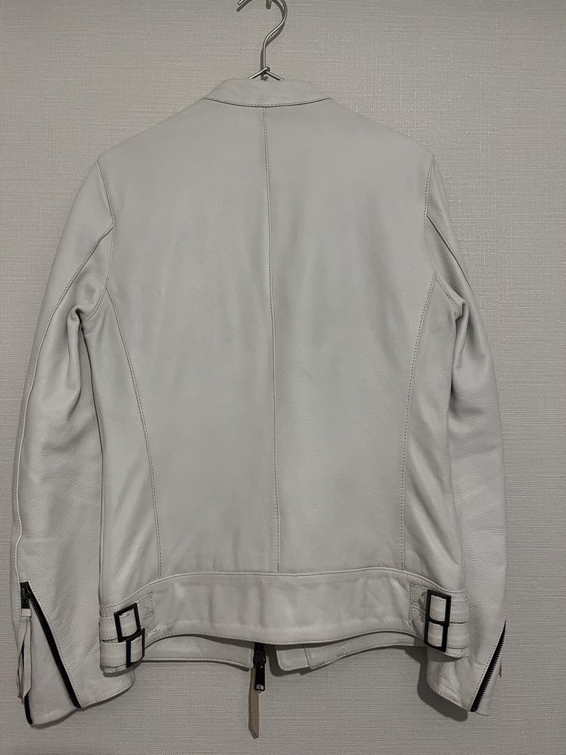 ホワイト シングルライダースジャケット