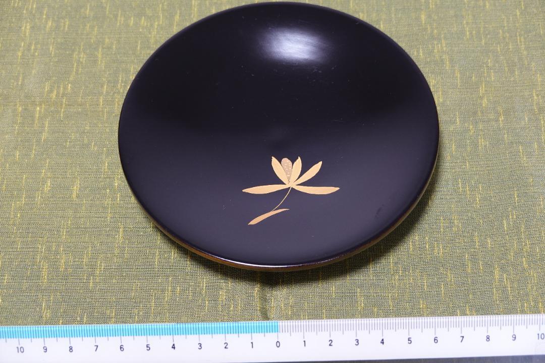 漆塗り菓子器産地不明