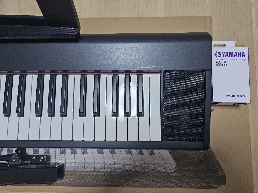 Amazon | ヤマハ YAMAHA 電子キーボード piaggero ブラック NP