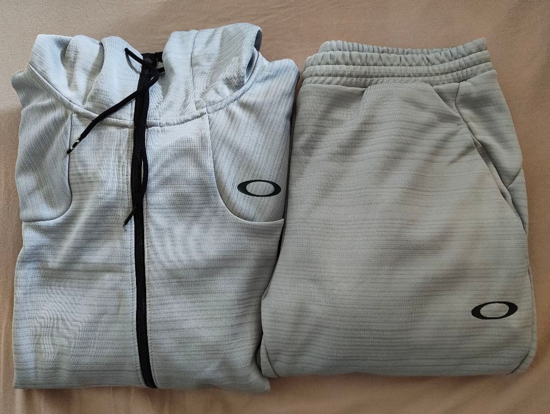 XXL OAKLEY フルジップフードジャケット ライトグレー セットアップ2XL(3L)・OAKLEY