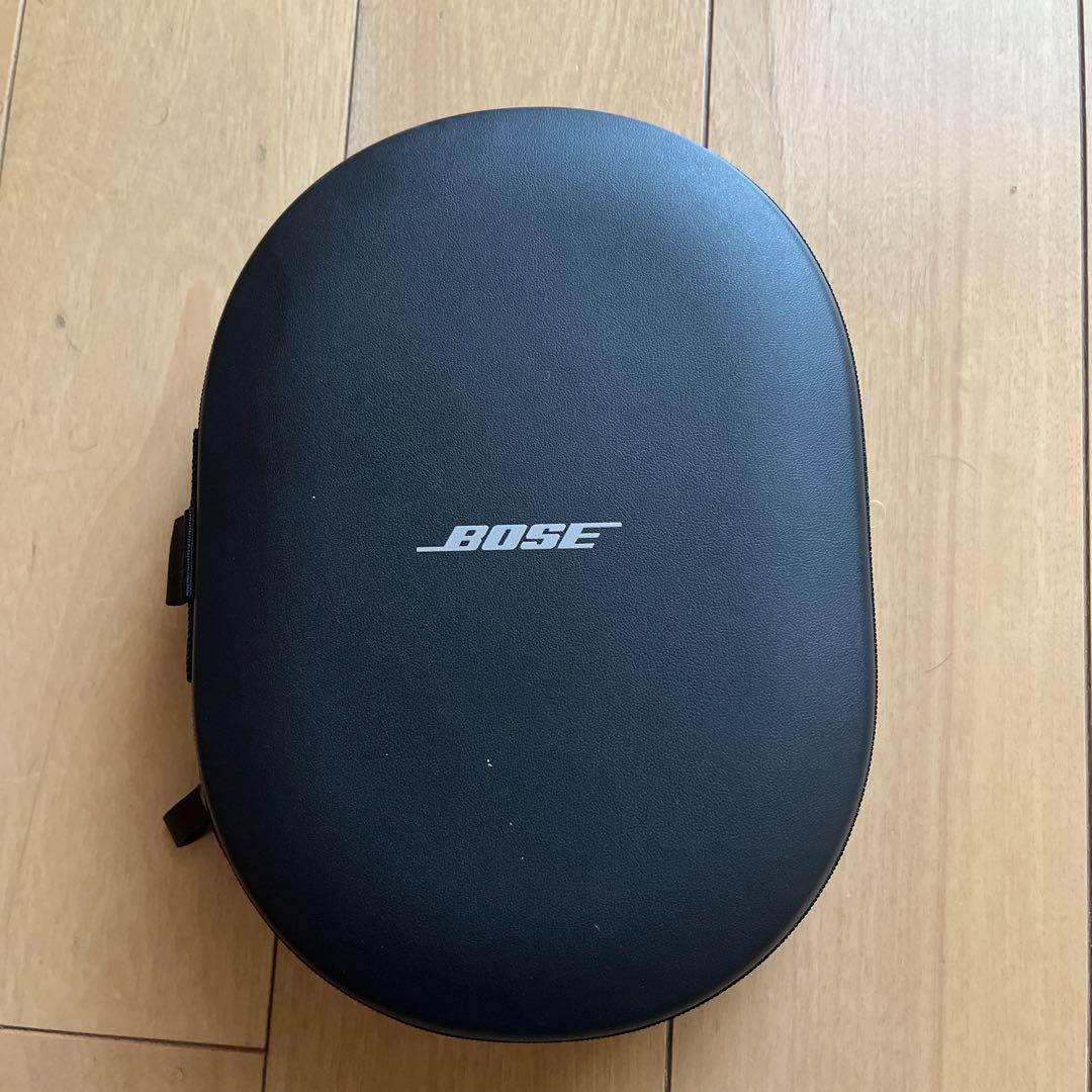 Bose イヤホンケース ブラックのみ - メルカリ