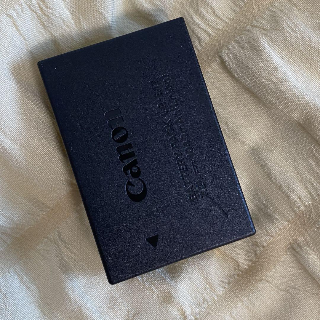 美品　キヤノン Canon EOS Kiss X10 ブラック ボディ