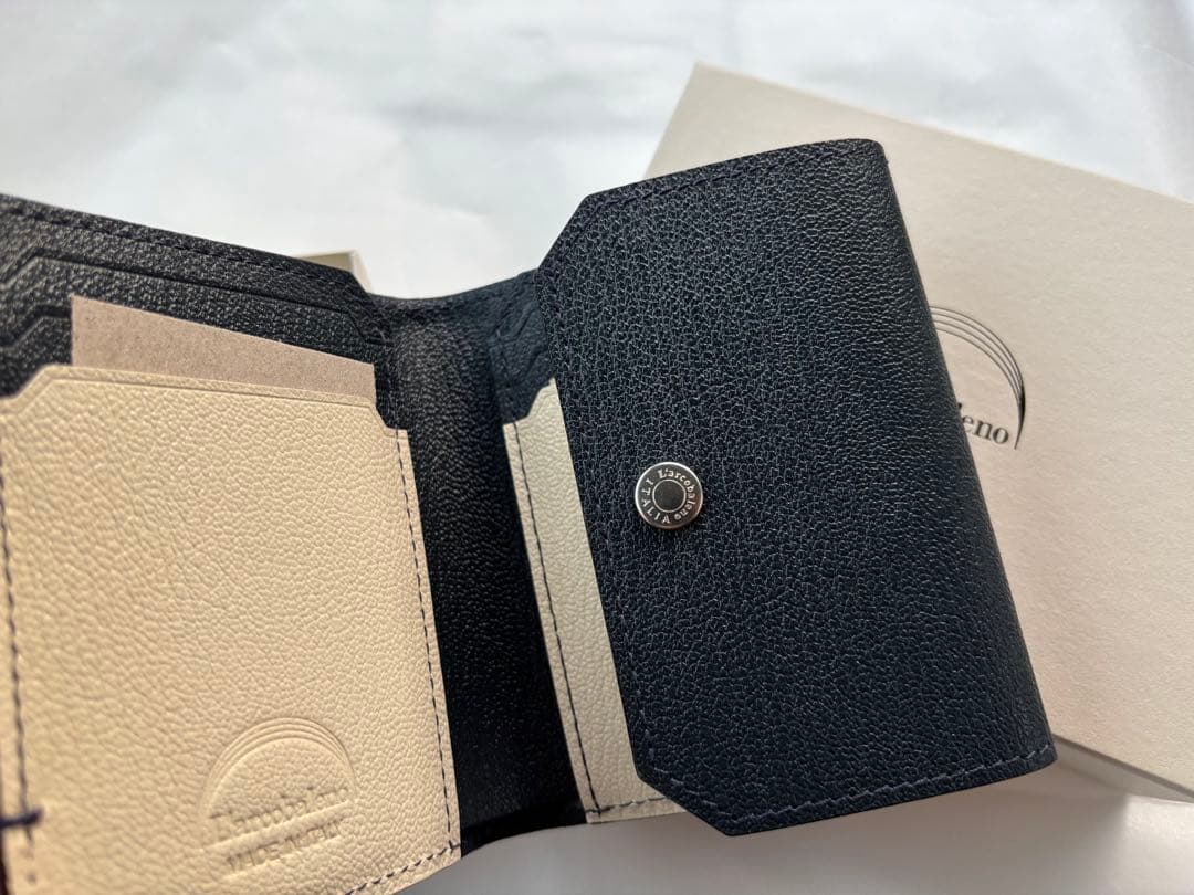 【新品未使用】L'arcobaleno ネイビー ホワイト 財布 カードケース 【新品未使用】L'arcobaleno ネイビー ホワイト 財布 カードケース