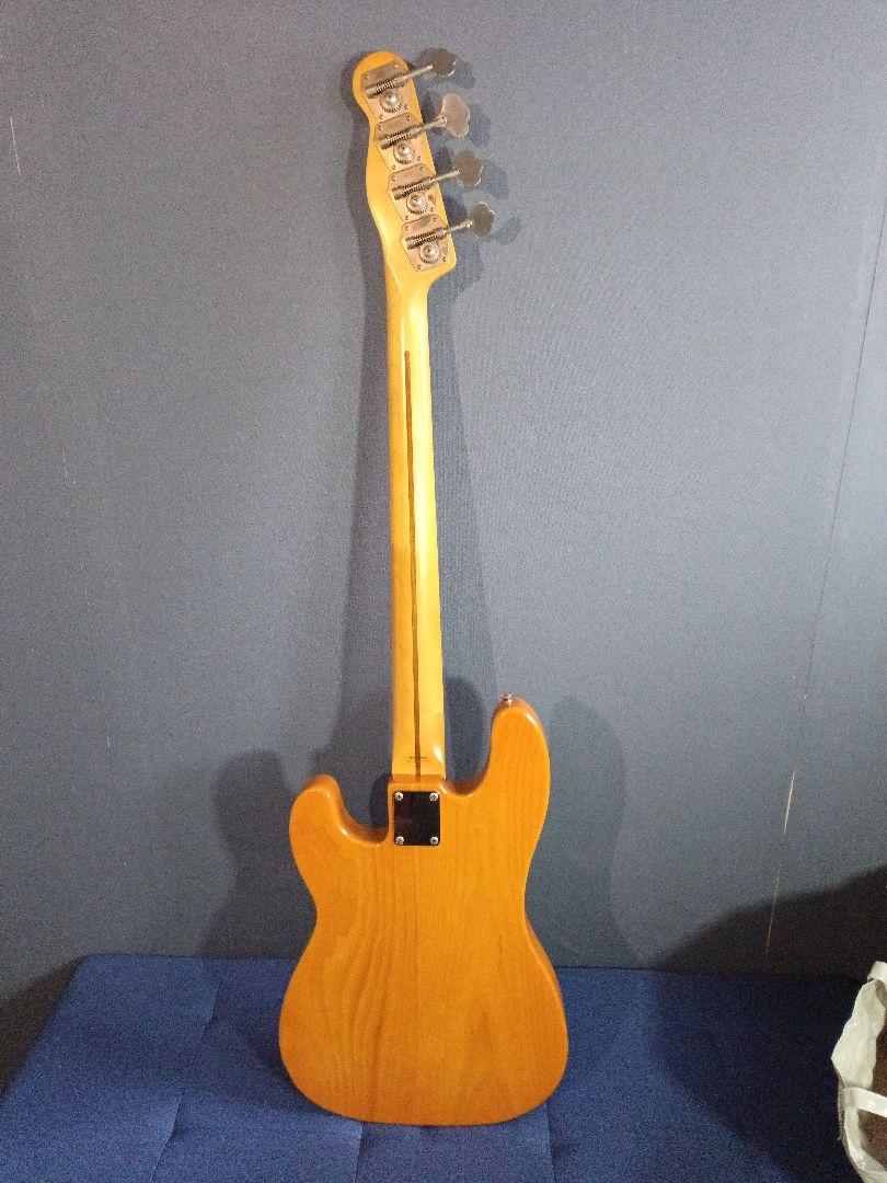 ベース Fender Precision Bass