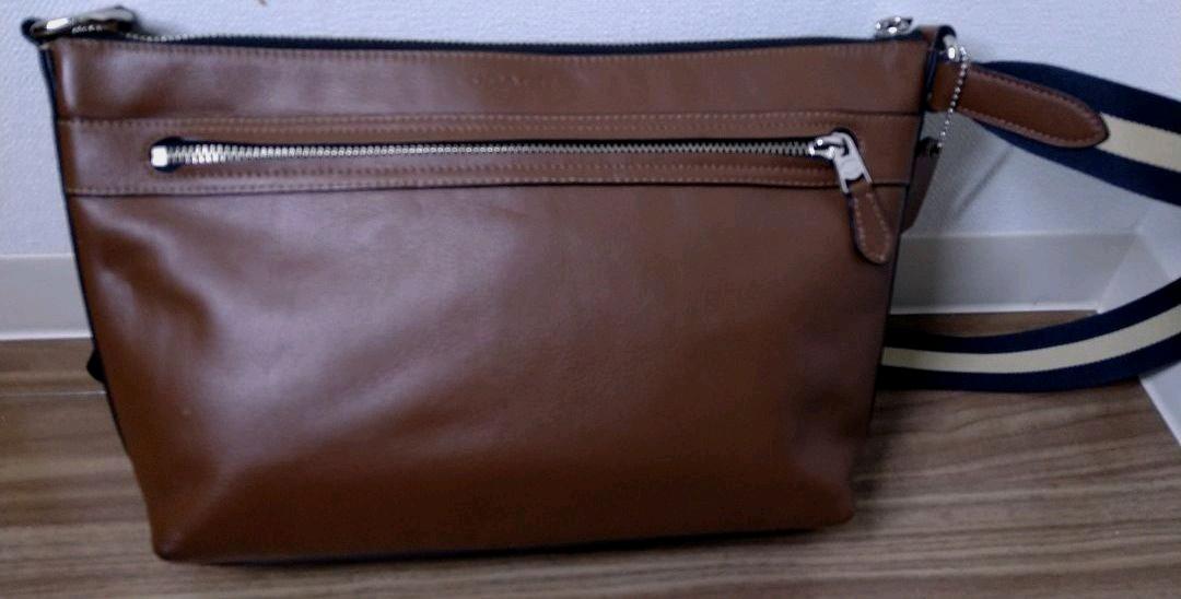 【美品】COACH　メンズ　ショルダーバッグ　ブラウン