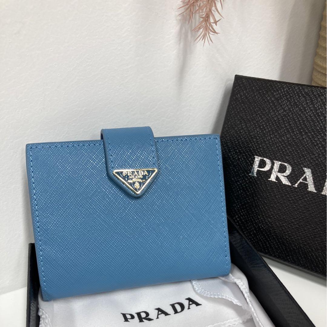 PRADA プラダリッチな折り財布財布 ザー ブルー 青