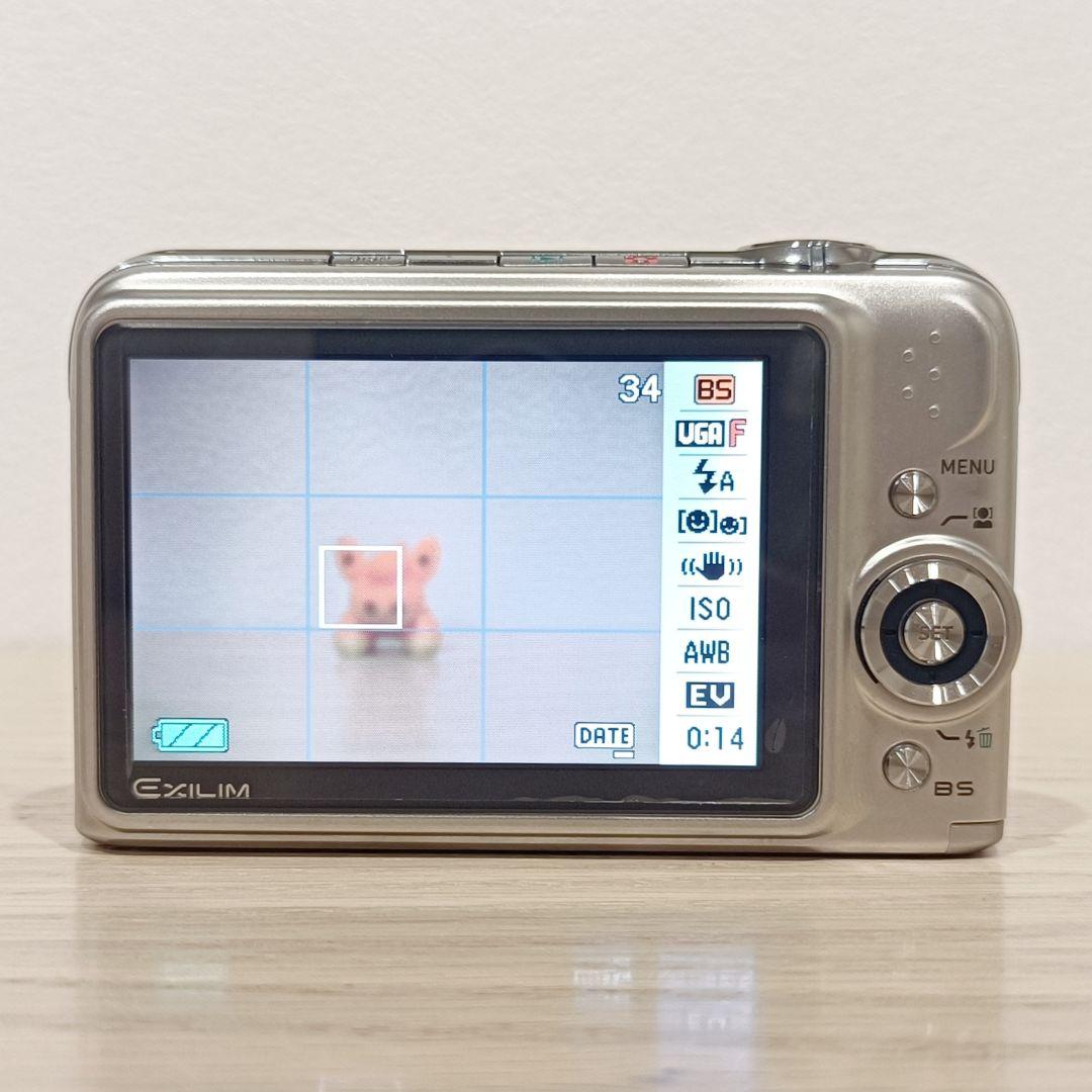 動作確認済み　CASIO EX-Z1200 コンパクトデジタルカメラ ☆動作確認済 美品☆ CASIO EX-Z1200 デジカメ シルバー 充電器