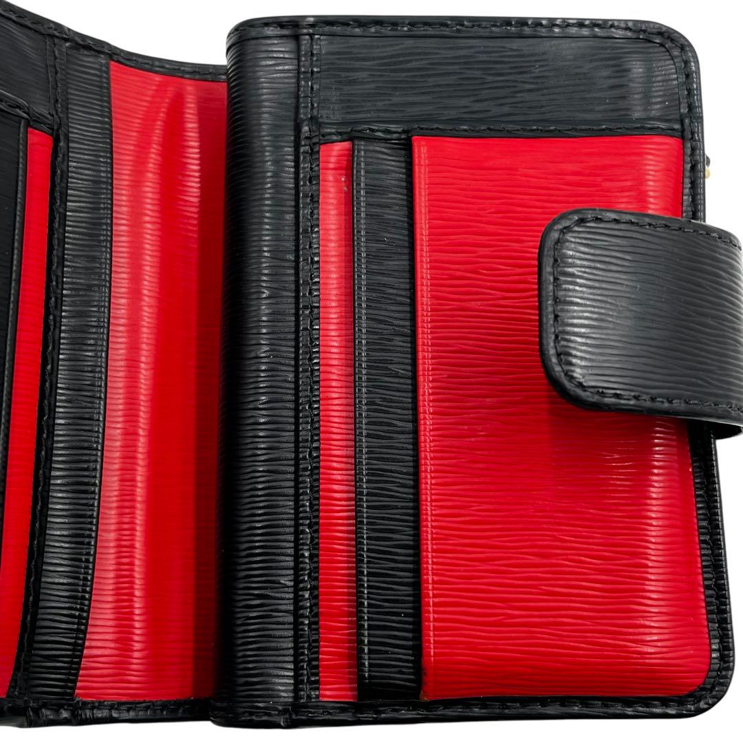 【美品】PRADA プラダ　サフィアーノ　折り財布　ブラック