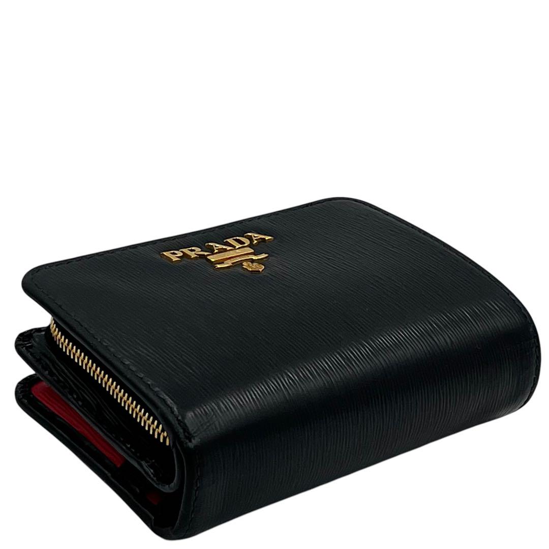 【美品】PRADA プラダ　サフィアーノ　折り財布　ブラック