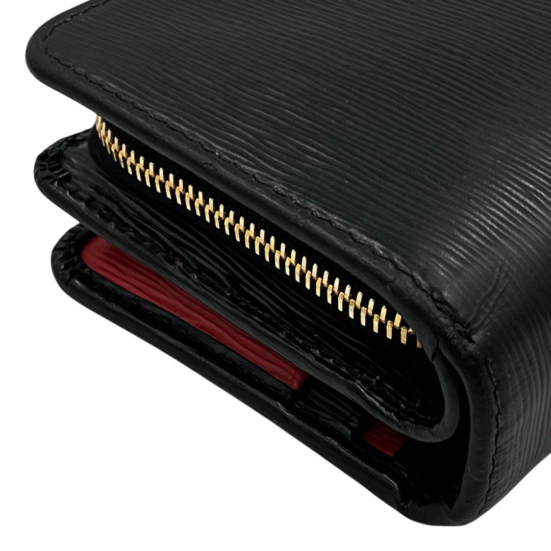 【美品】PRADA プラダ　サフィアーノ　折り財布　ブラック