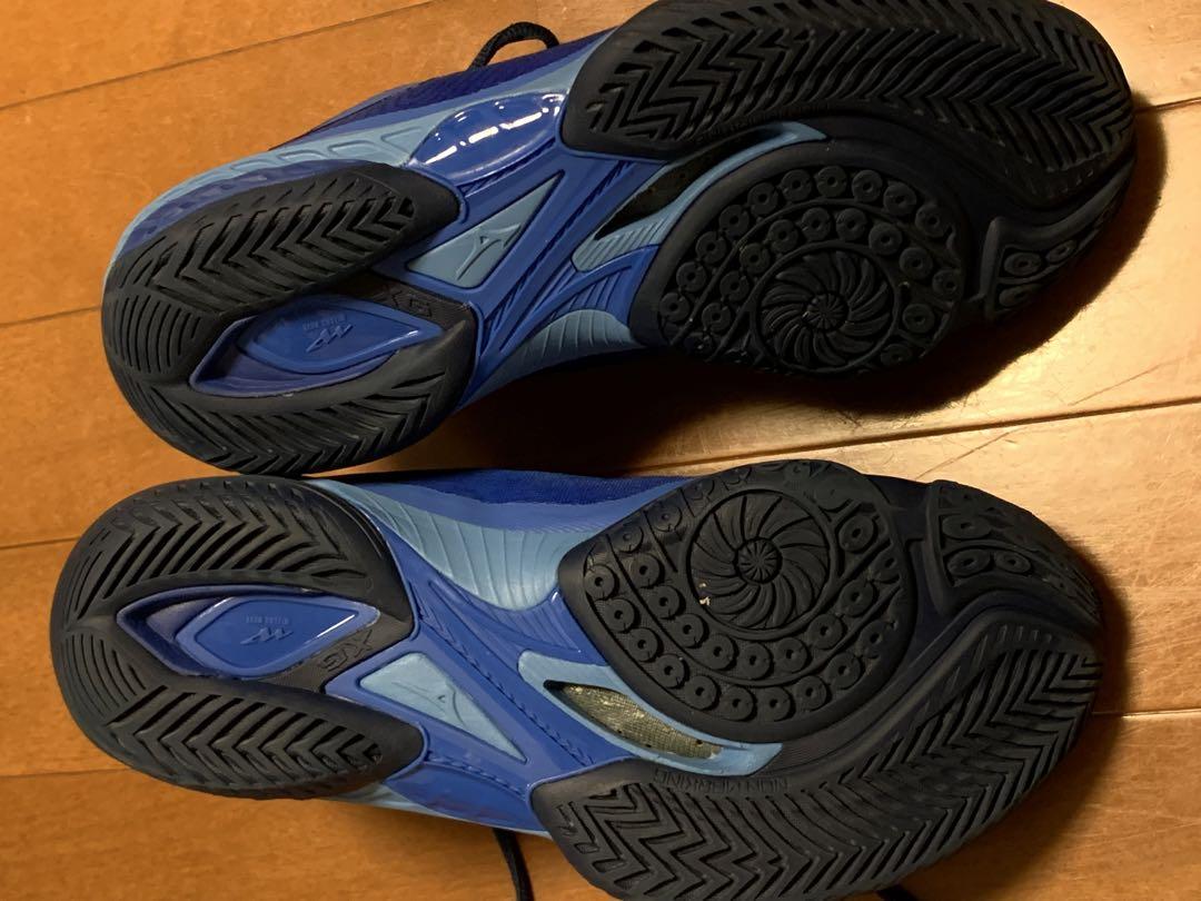 【専用美品】mizunoバドミントンシューズ　24センチ