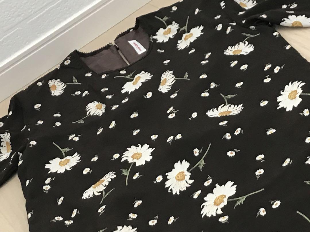 ☆美品 ワンダフルワールド 花柄 後ろ紐結び ワンピース こげ茶
