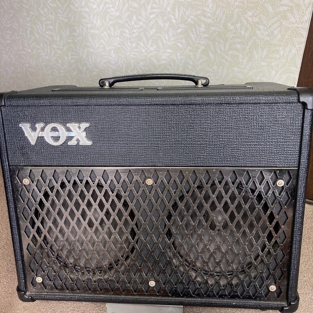 綺麗！VOX DA20 ギター用アンプ12種類の effectorが内蔵。