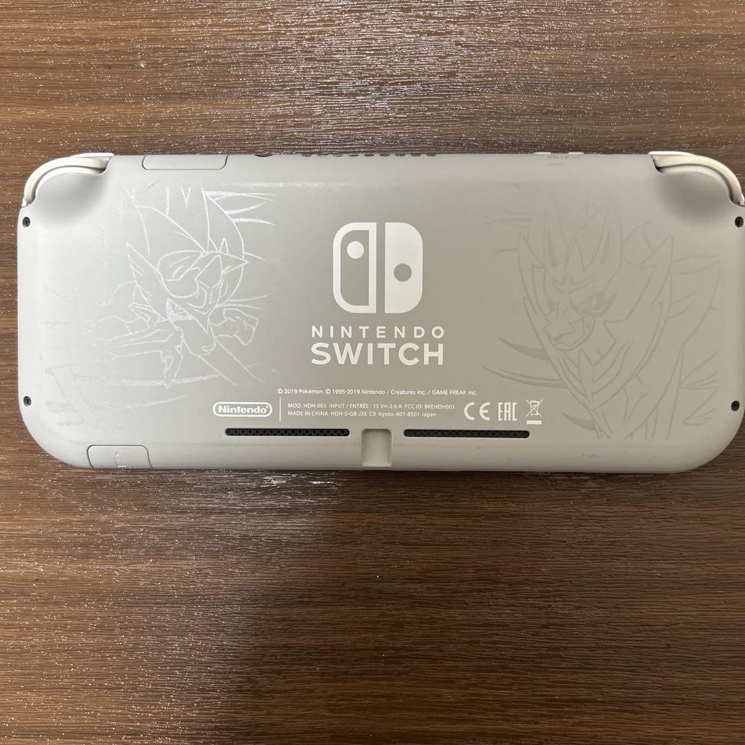 Nintendo Switch Lite ポケモンver