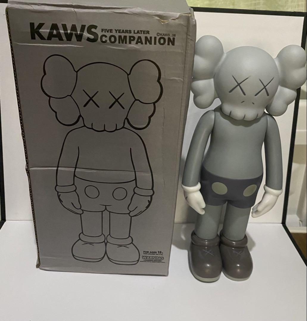 新品未使用　ラスト1点♡KAWS モチーフ フィギュア　2体　送料無料 KAWS COMPANION フィギュア - メルカリ