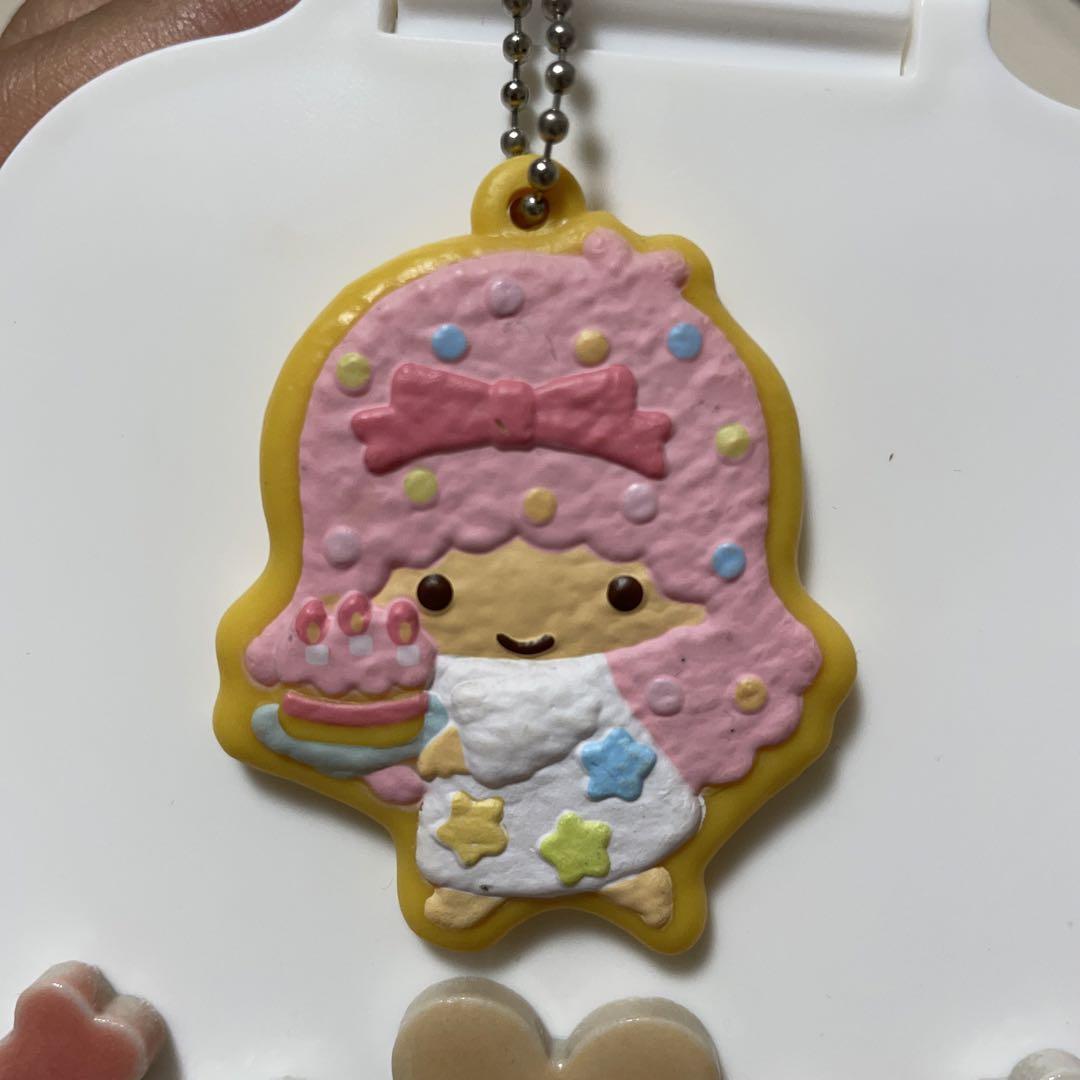サンリオアイシングクッキーキーチェーン キキララ ガチャガチャ