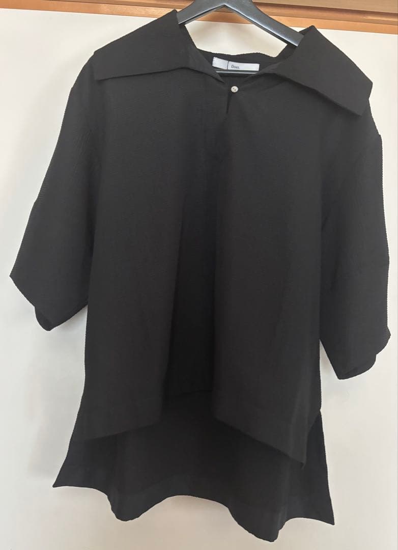 【新品未使用】Doux. ドゥ　トップス　ブラウス　ブラック　黒