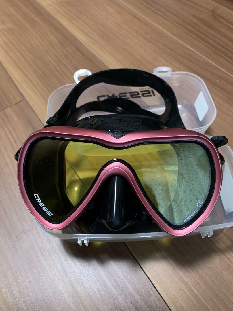 Cressi ダイビングマスク ピンク ブラック　ケース付き
