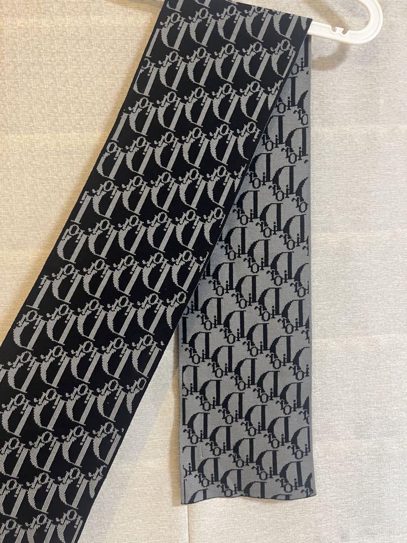 クリスチャンディオール　Christian Dior マフラー　ストール　服