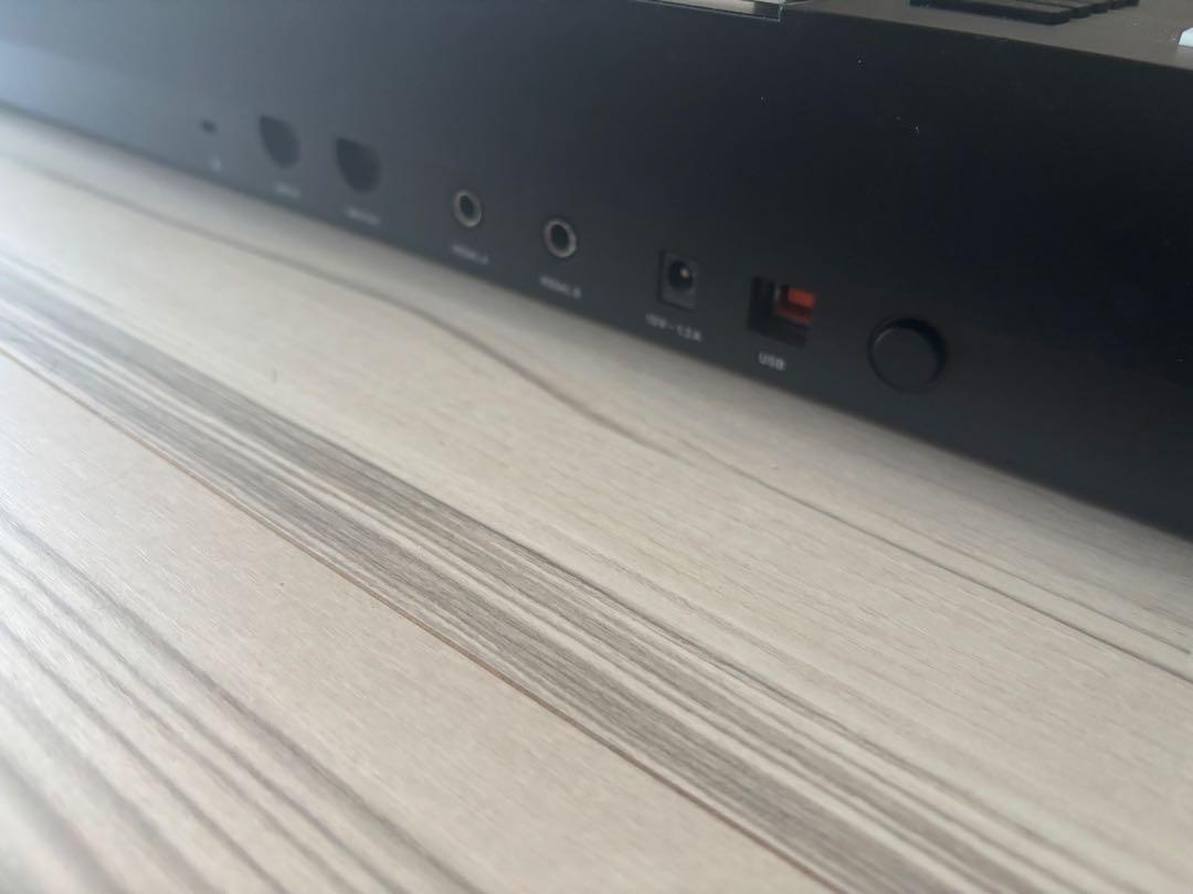 KOMPLETE KONTROL S49 MK2 MIDIキーボード