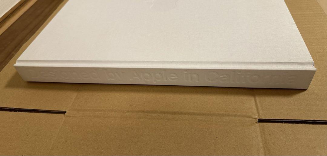 Designed by Apple in California Large 大 アート・デザイン・音楽