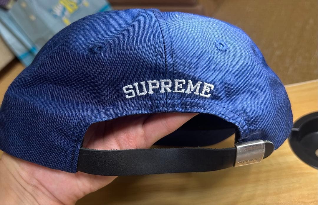 supremeキャップ　コーデュラ