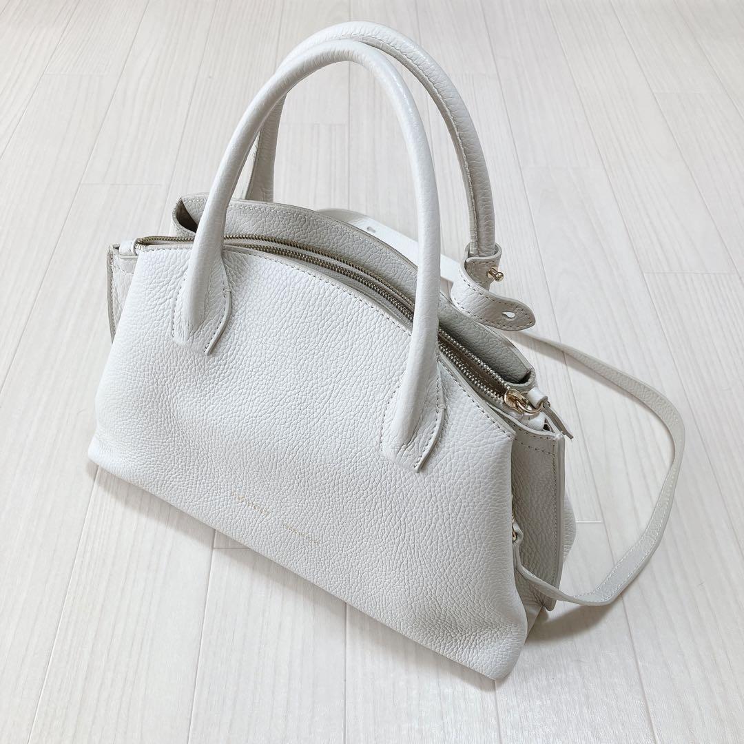 IACUCCI イアクッチ　2wayハンドバッグ ショルダーバッグ　白　レザー