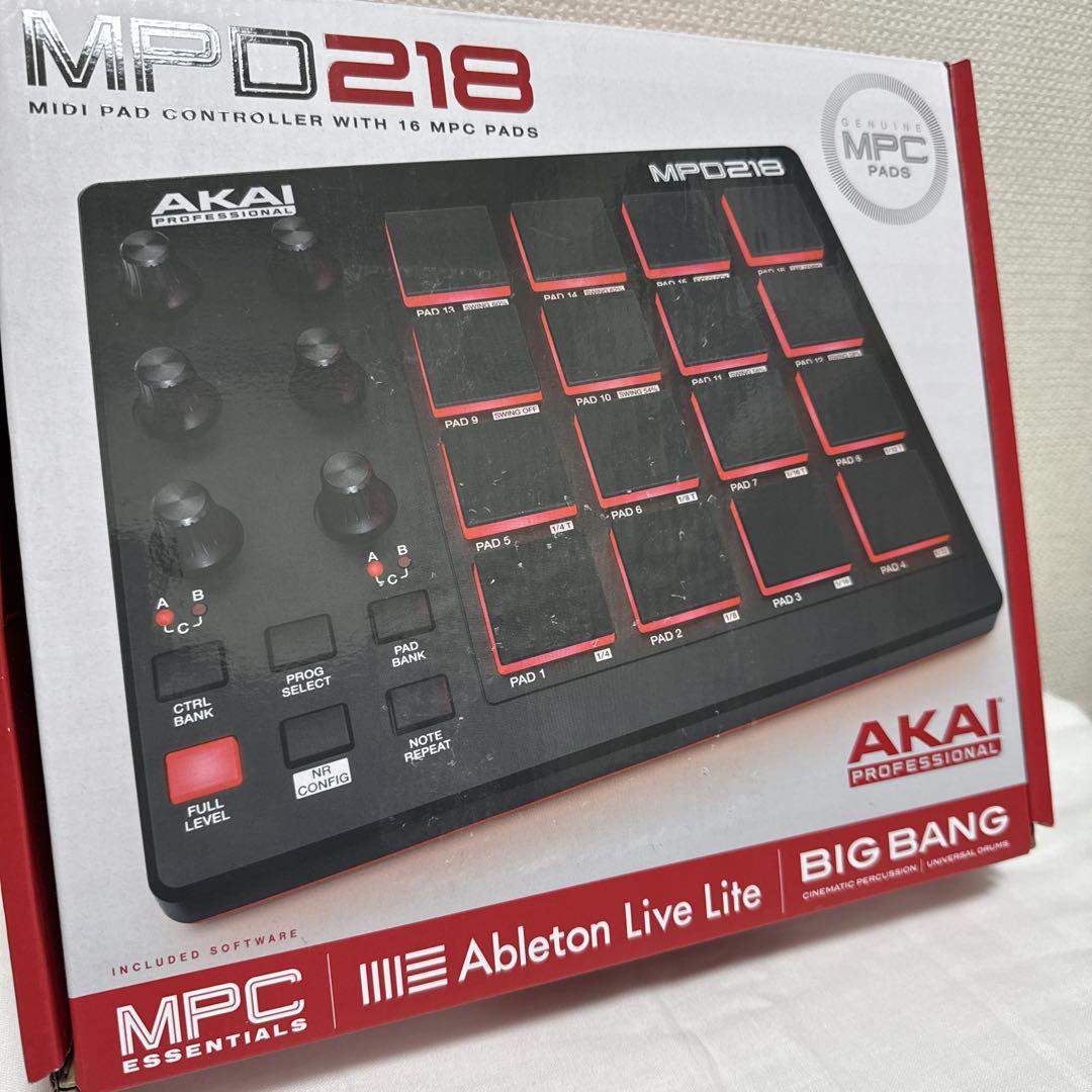 AKAI MPD218 MIDIパッドコントローラー