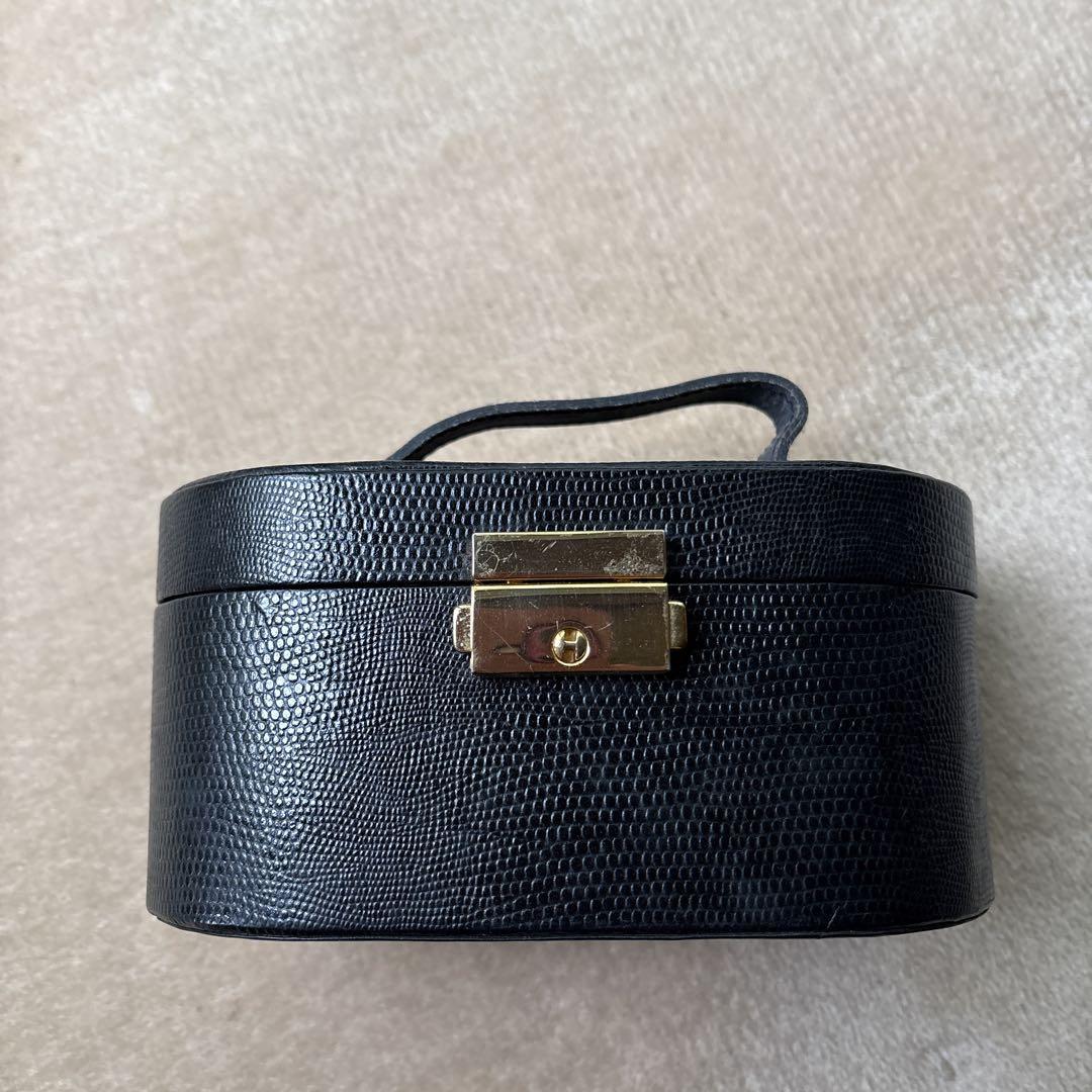 Mikimoto Leather Jewelry Box