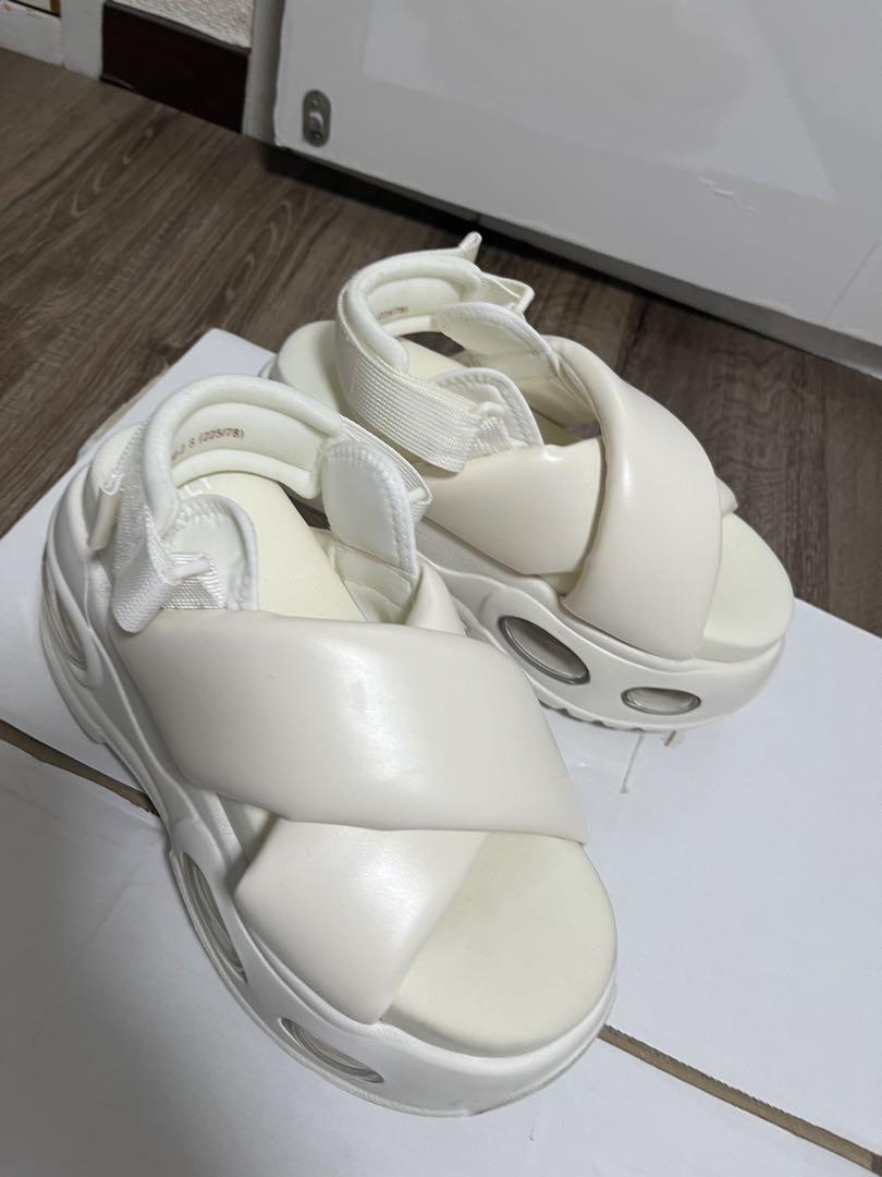 SLY AIR VOLUME SOLE SANDAL スライ　サンダル