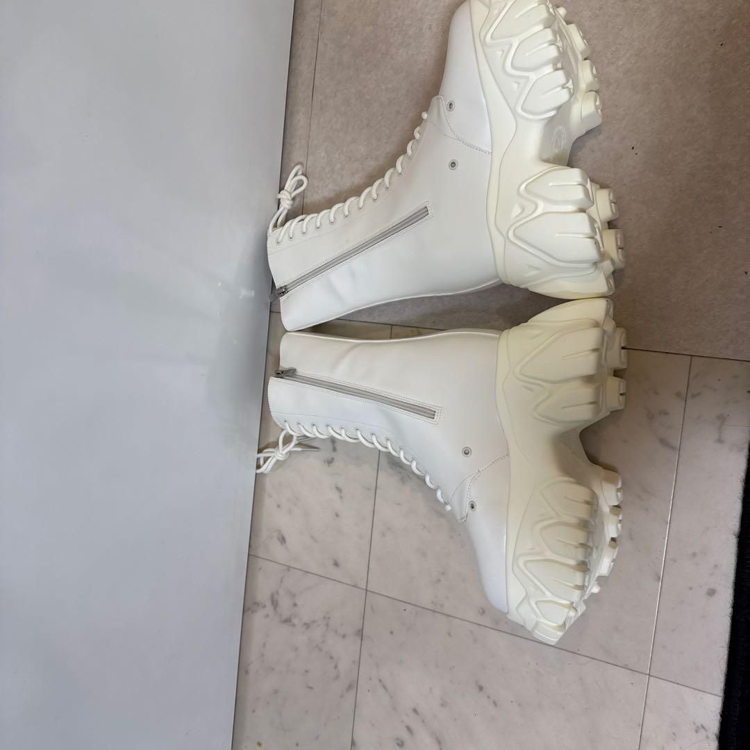 厚底シークレットヒール ブーツ15-17cm 白コスプレ