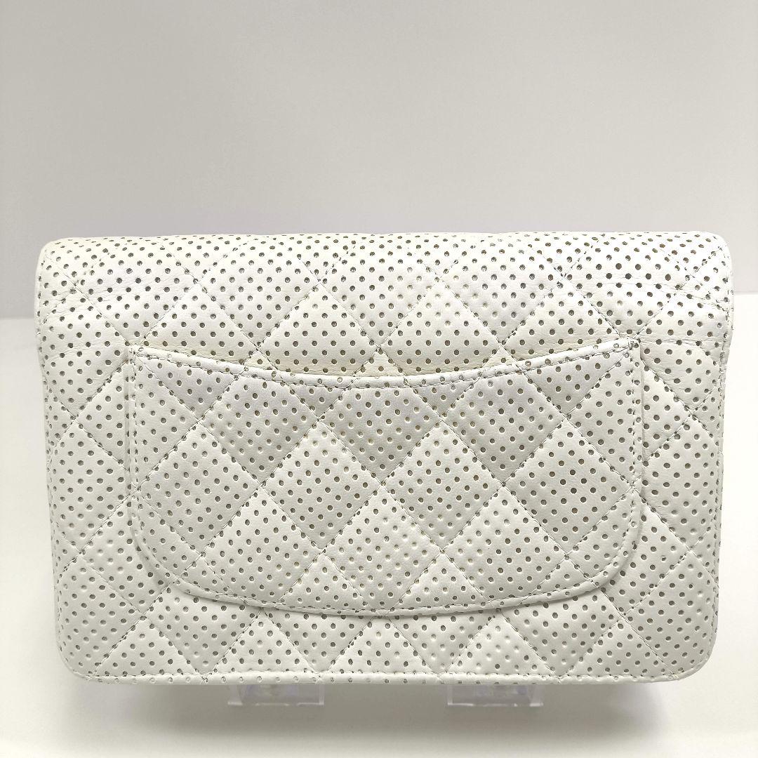 CHANEL シャネル ココマーク パンチング マトラッセ 長財布ラムスキン