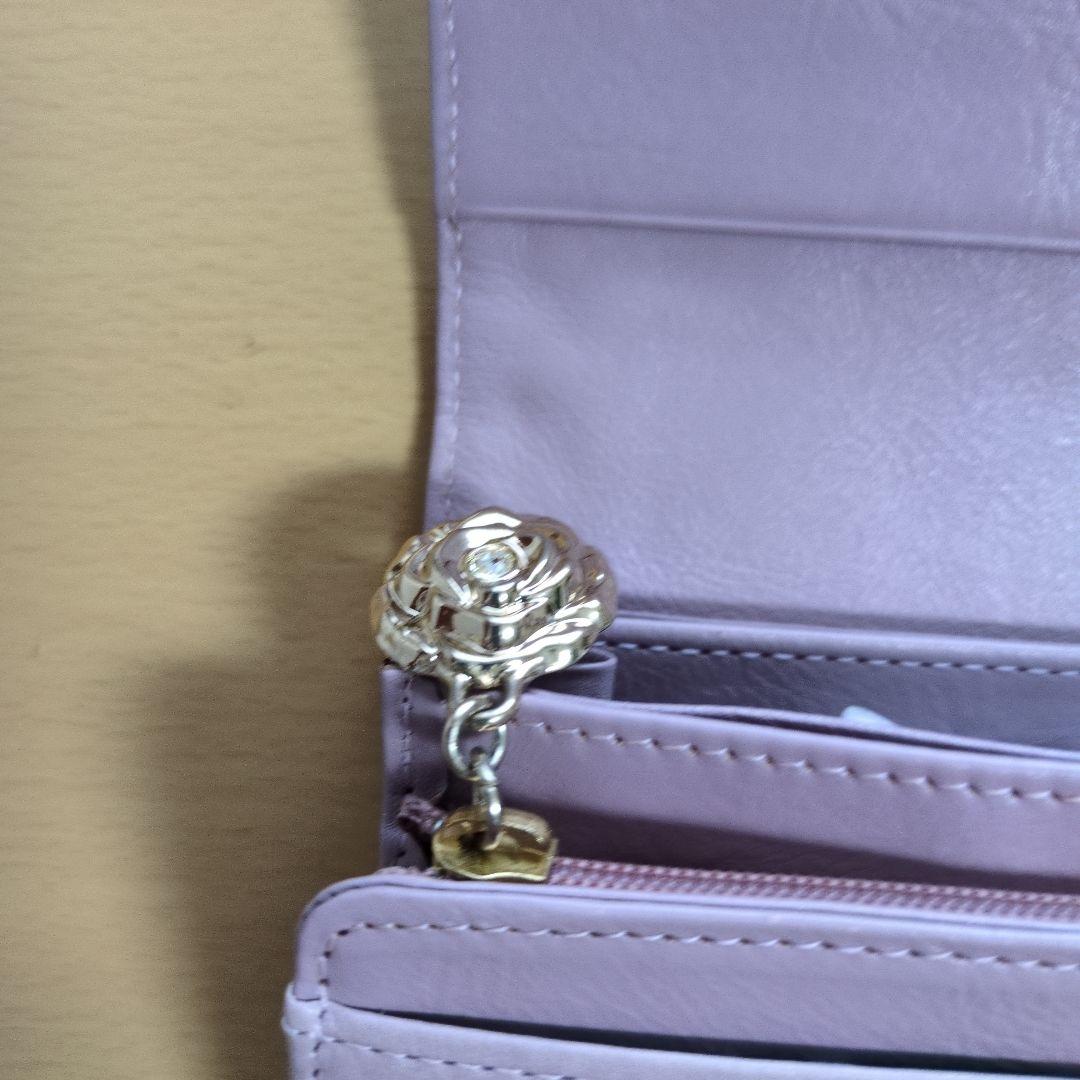 ✿とても美品✿ANNA SUIアナスイ 皮革製長財布 カービングローズ