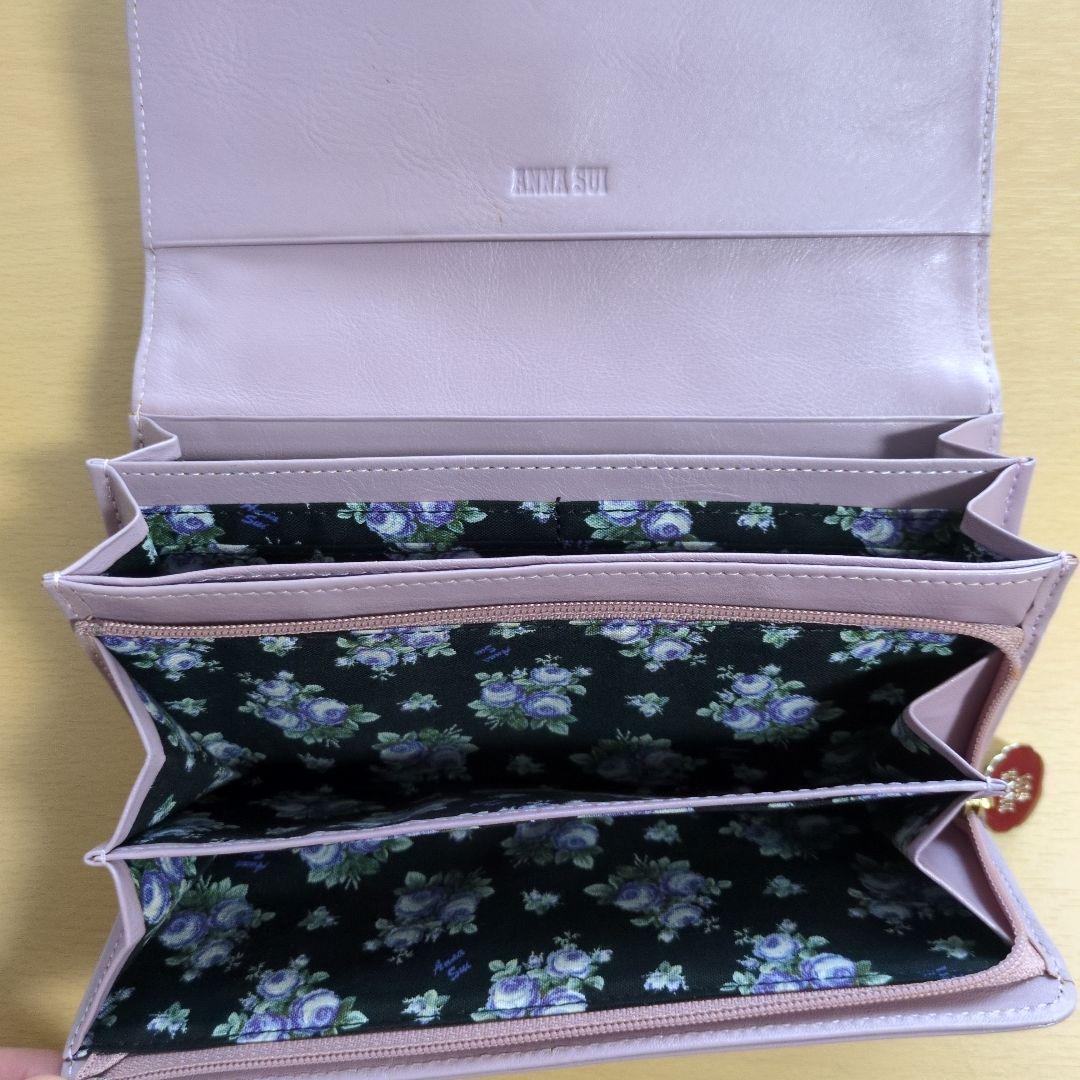 ✿とても美品✿ANNA SUIアナスイ　皮革製長財布　カービングローズ ✿とても美品✿ANNA SUIアナスイ 皮革製長財布 カービングローズ