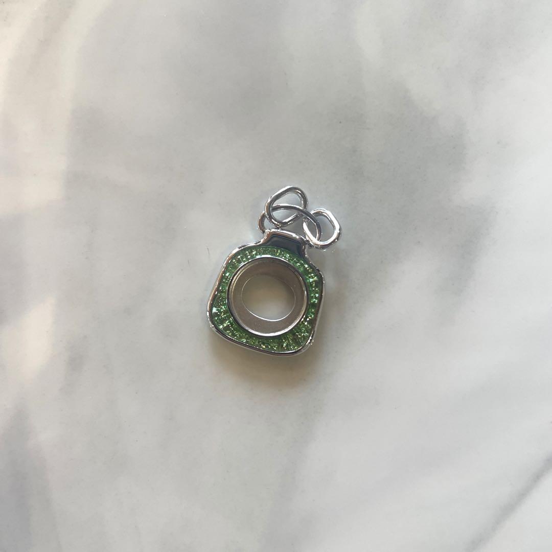 【人気商品】MARIA BLACK マリアブラック　Liya Charm MARIA BLACK(マリア ブラック) | リヤチャーム - ホワイト