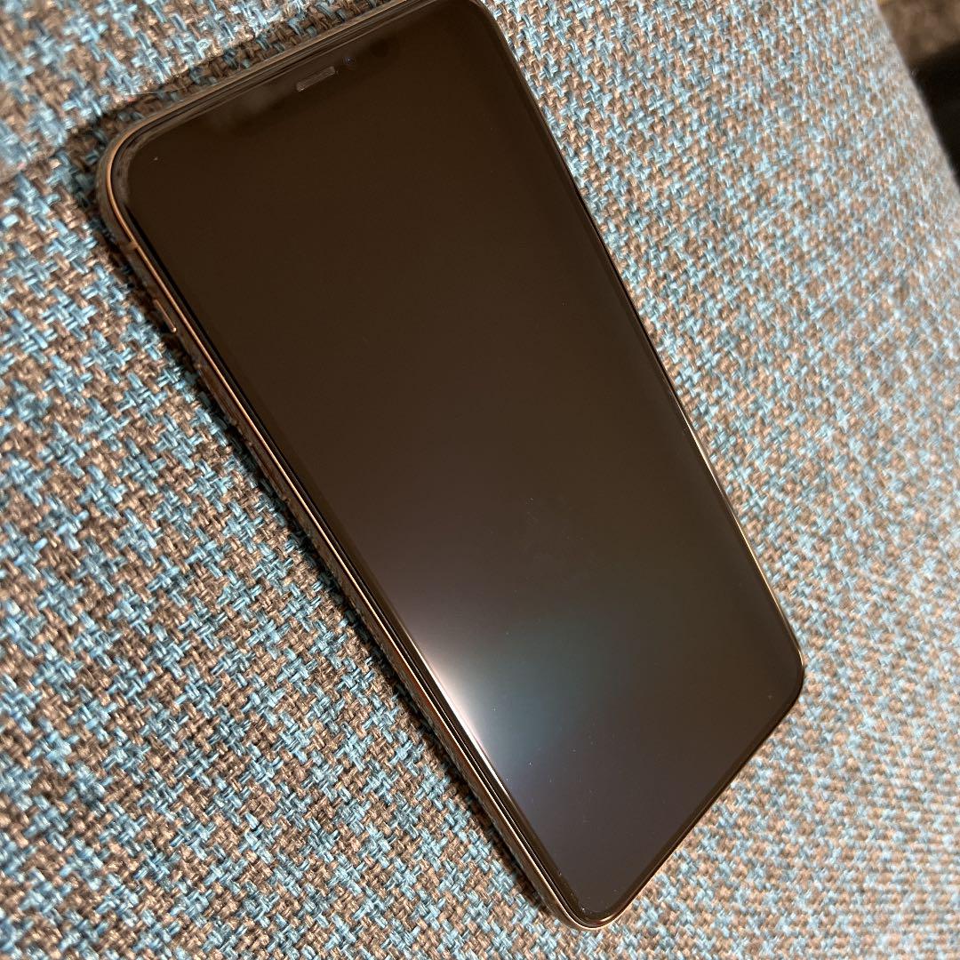 電池良好♪iPhone11Pro Max ゴールド64GB docomo