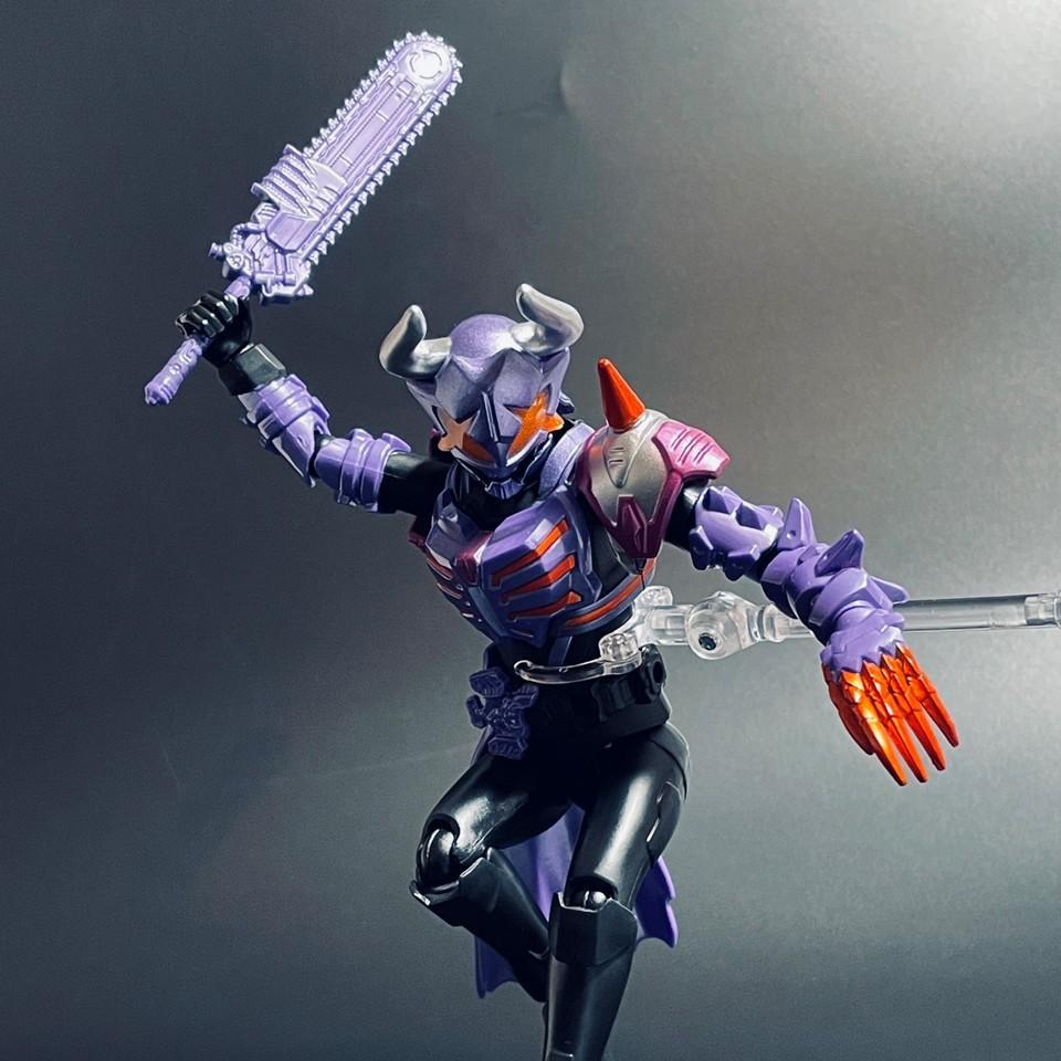 大人気新作 BANDAIフィギュア 仮面ライダーバッファ サウンド×アクション 特撮