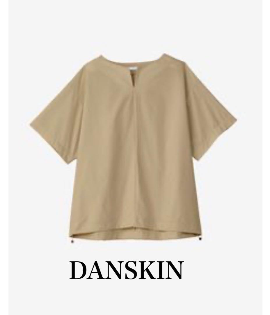 DANSKINアリッサハーフスリーブトップ