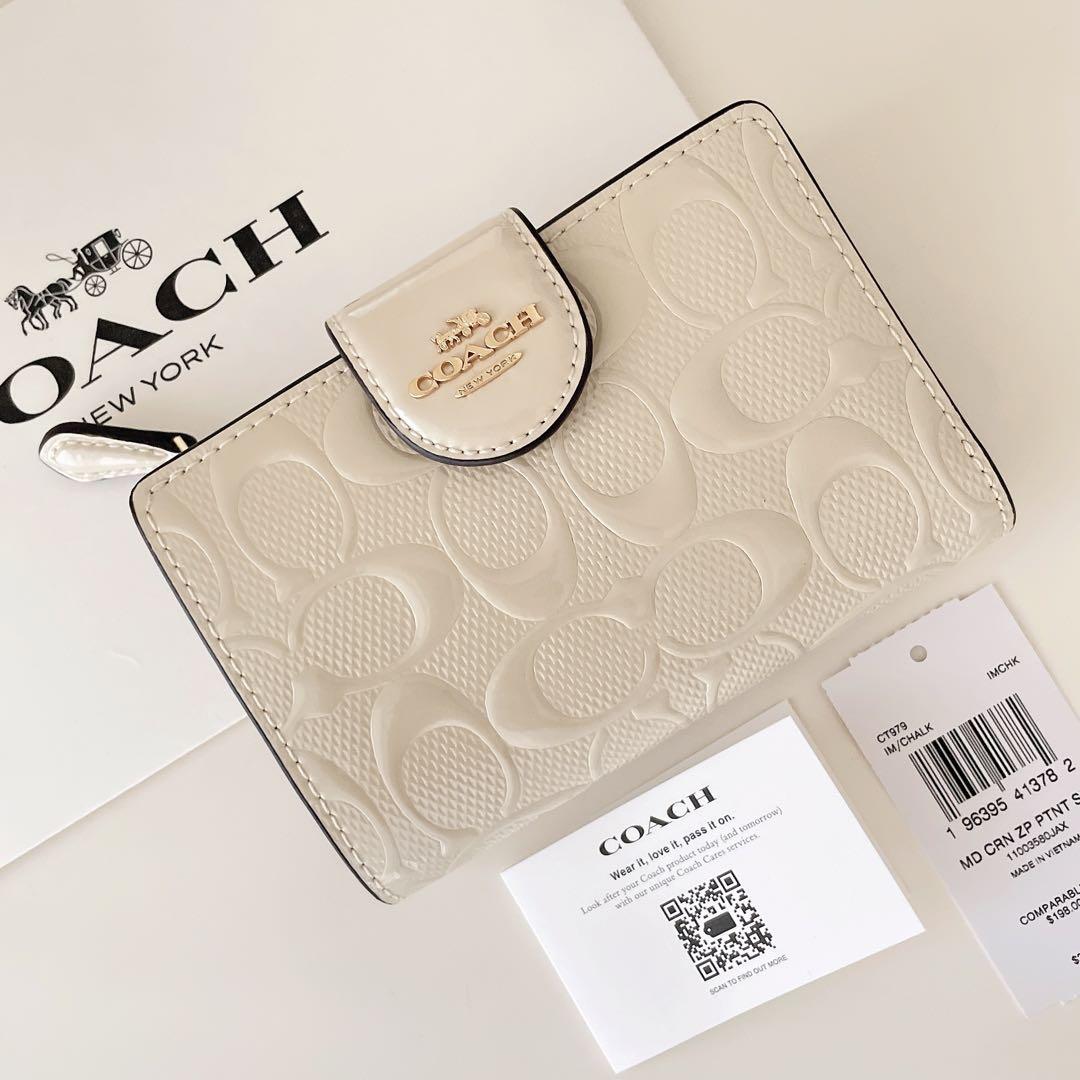 COACH コーチ 折り財布 チョーク シグネチャーパテントレザー 二