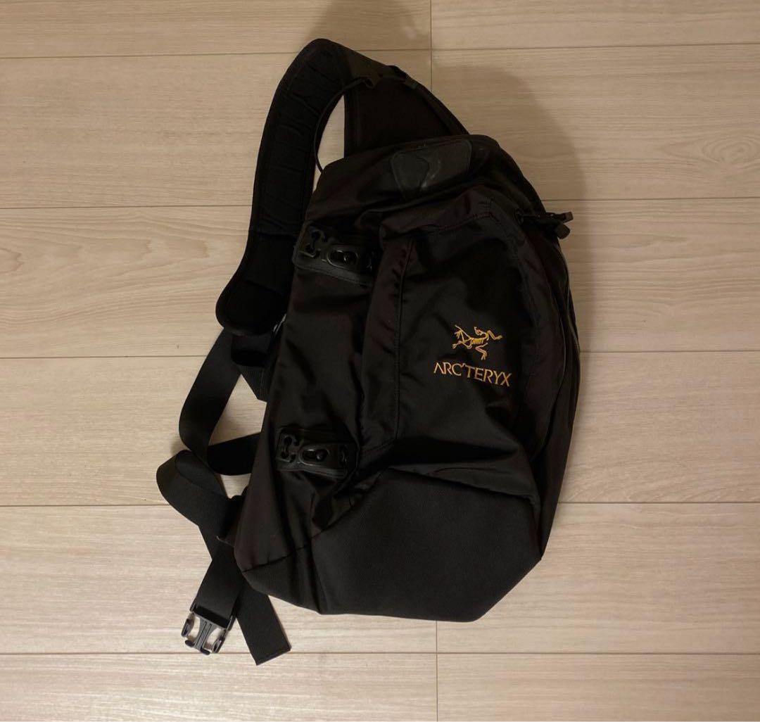ARC TERYX quiver ショルダーバッグ ブラックARC TERYX
